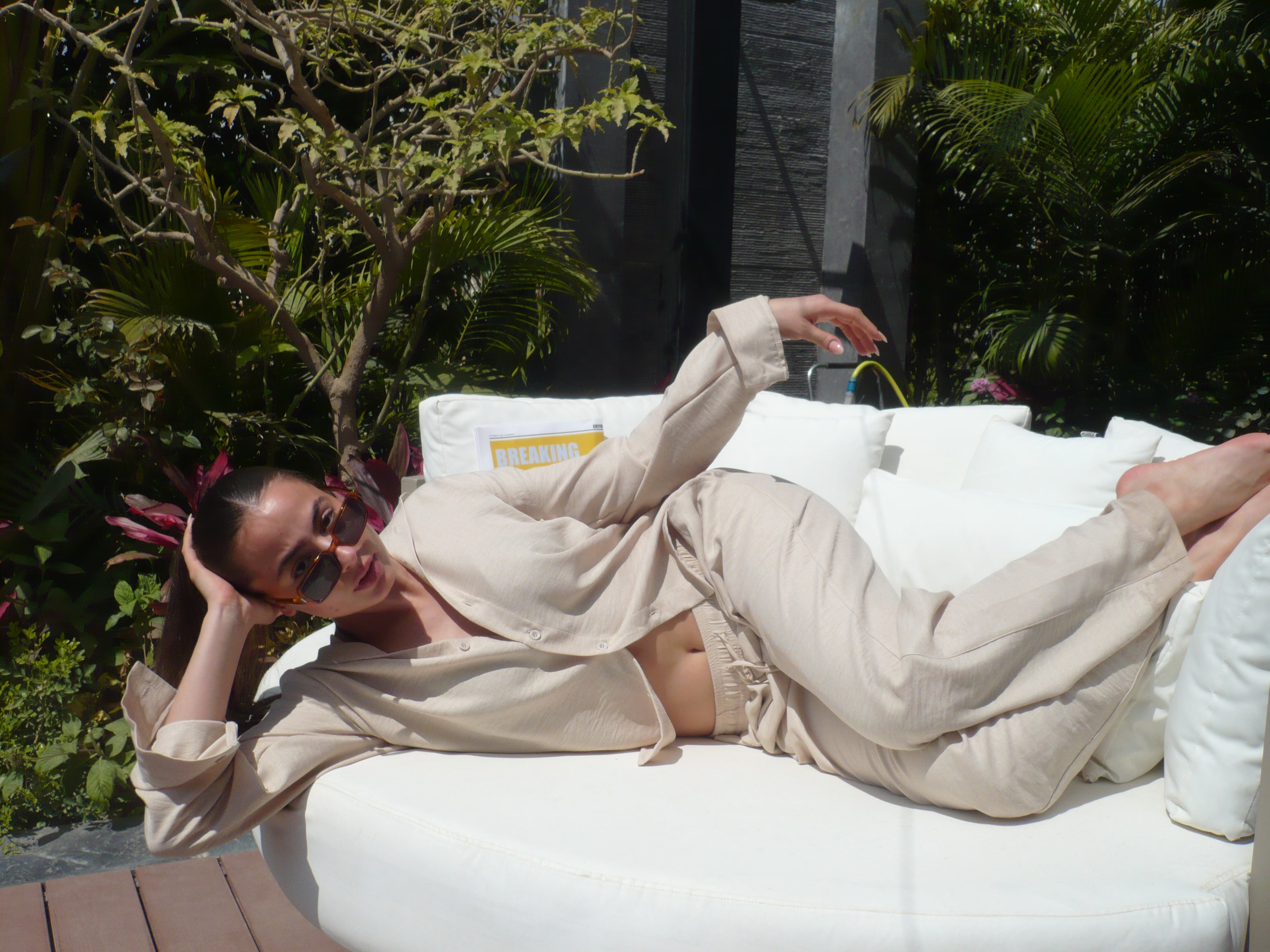 linen pants beige